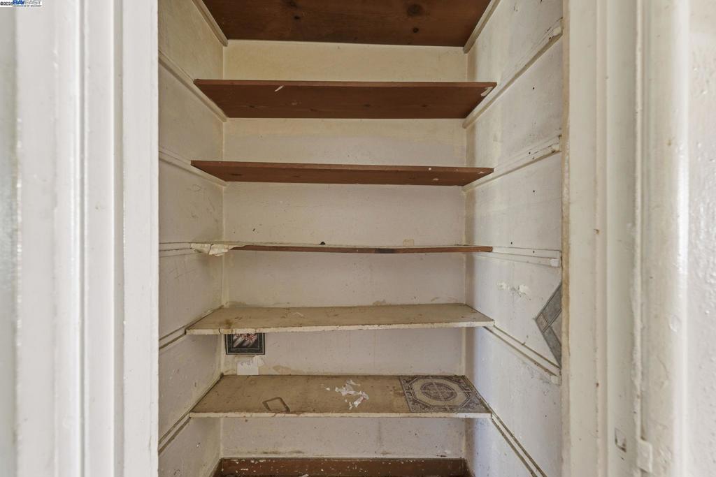 ELMHURST - Residential