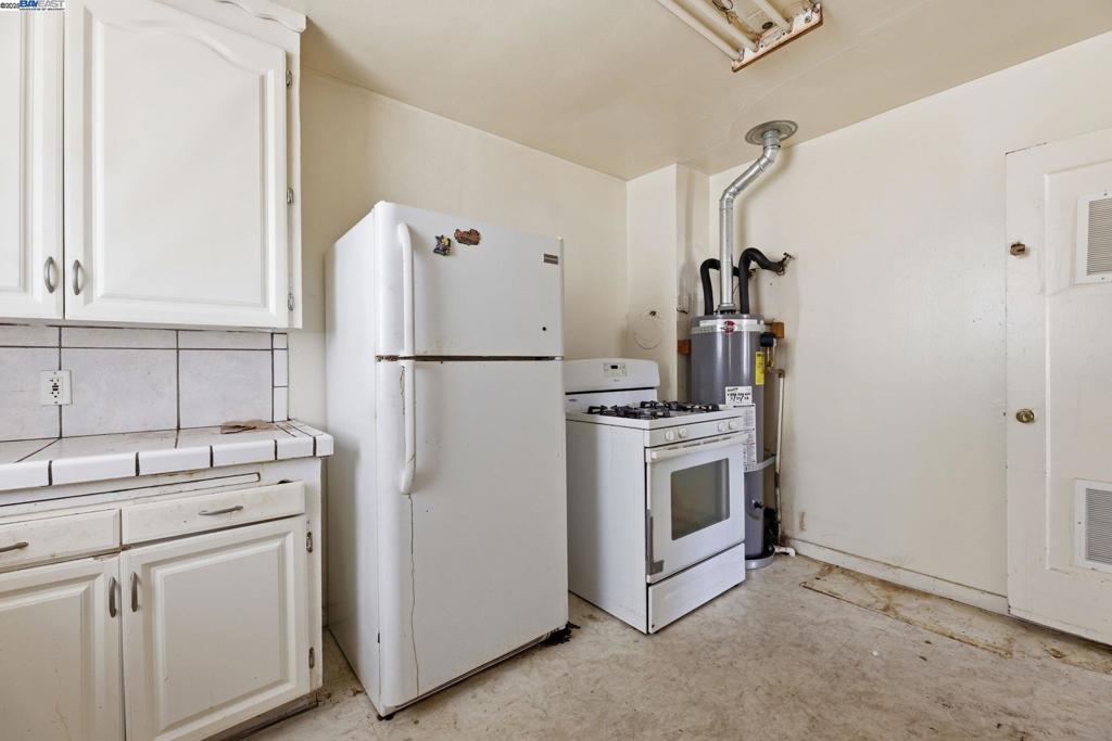 ELMHURST - Residential