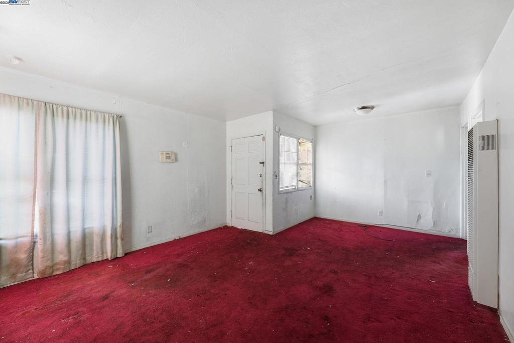 ELMHURST - Residential