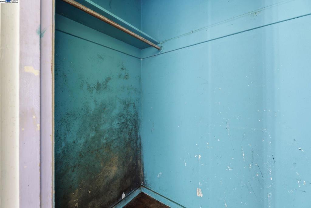 ELMHURST - Residential