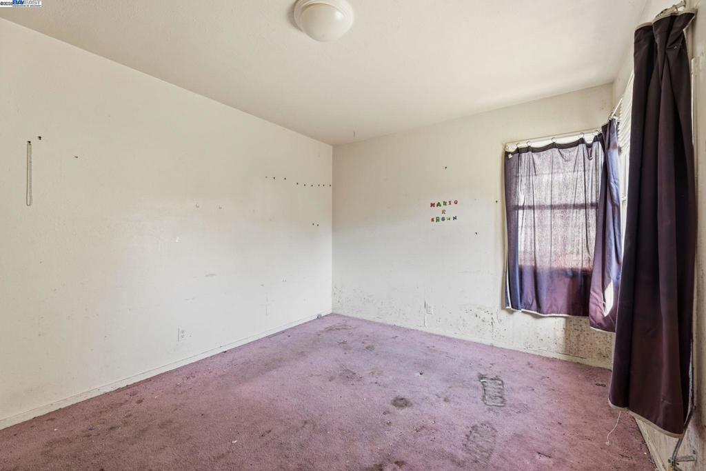 ELMHURST - Residential