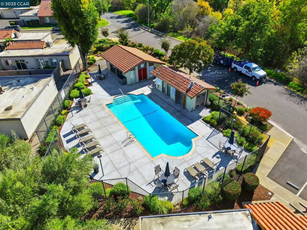 PARK VILLAS - Residential