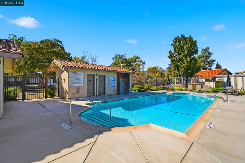 PARK VILLAS - Residential