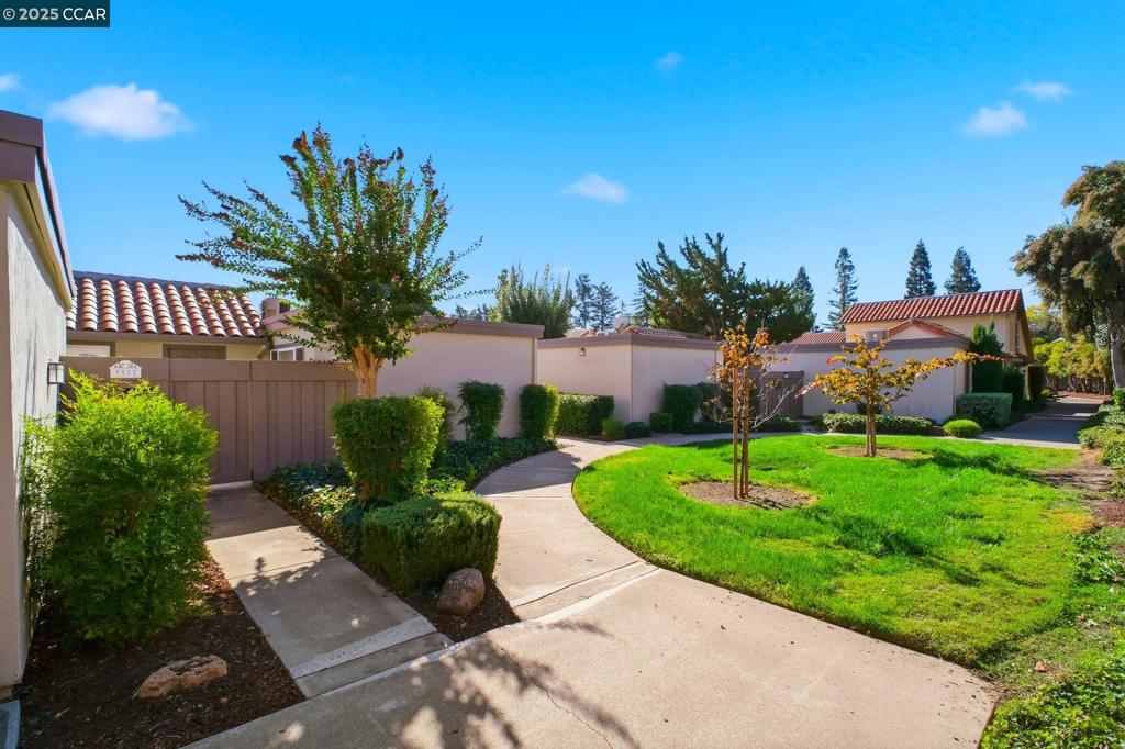 PARK VILLAS - Residential