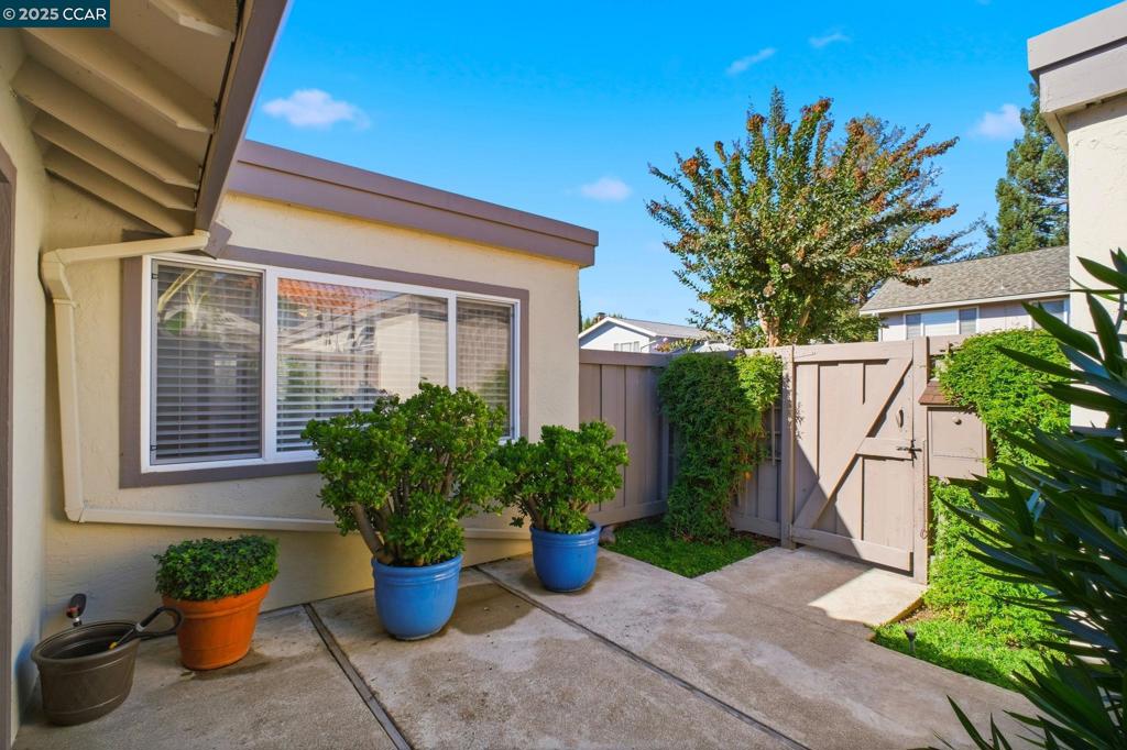 PARK VILLAS - Residential