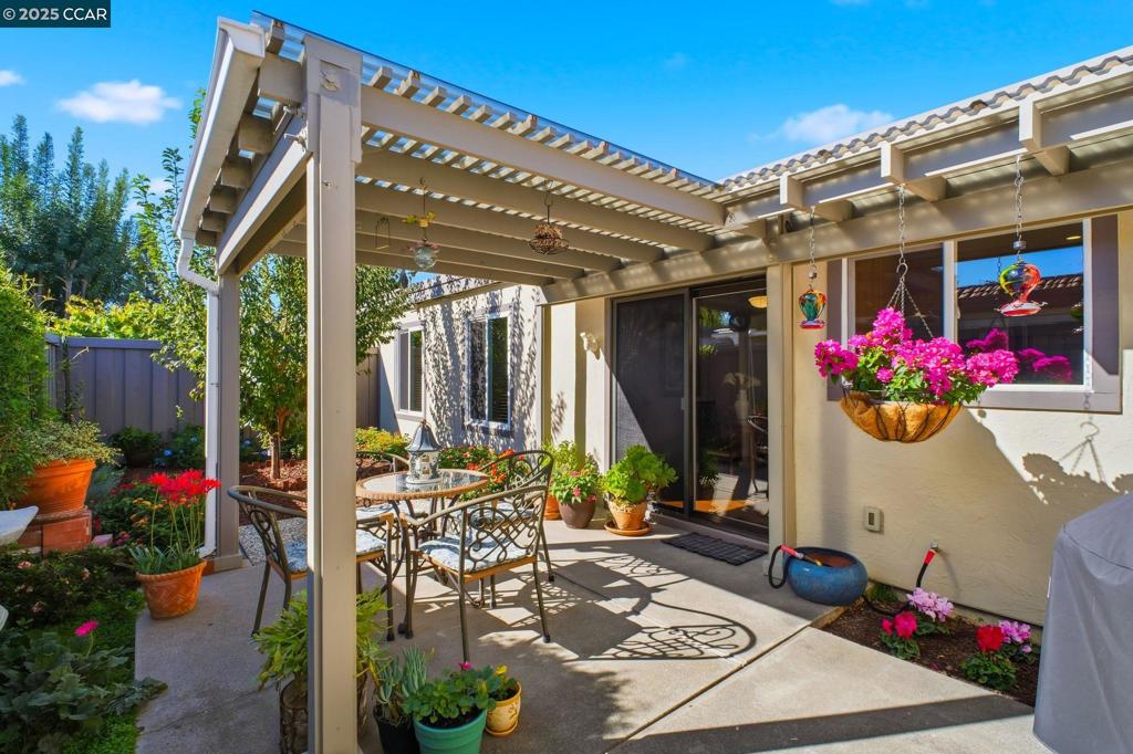 PARK VILLAS - Residential