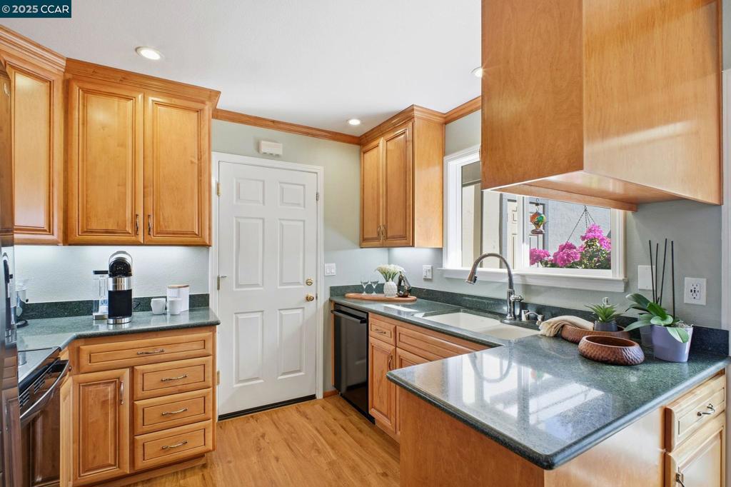 PARK VILLAS - Residential