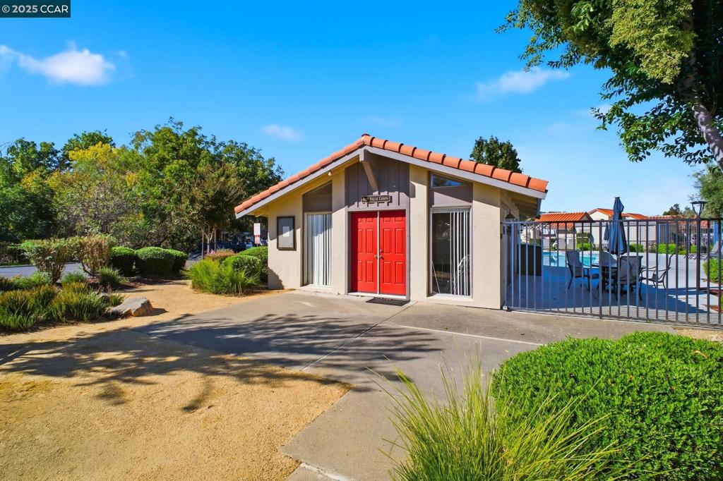 PARK VILLAS - Residential