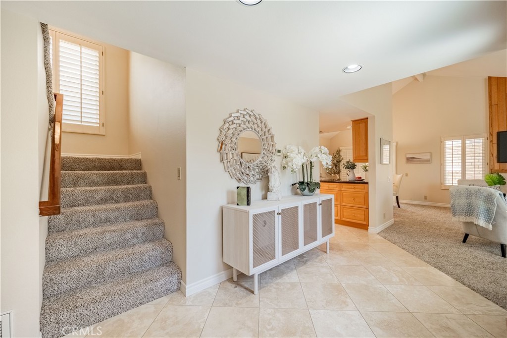 811 Oceanhill Drive