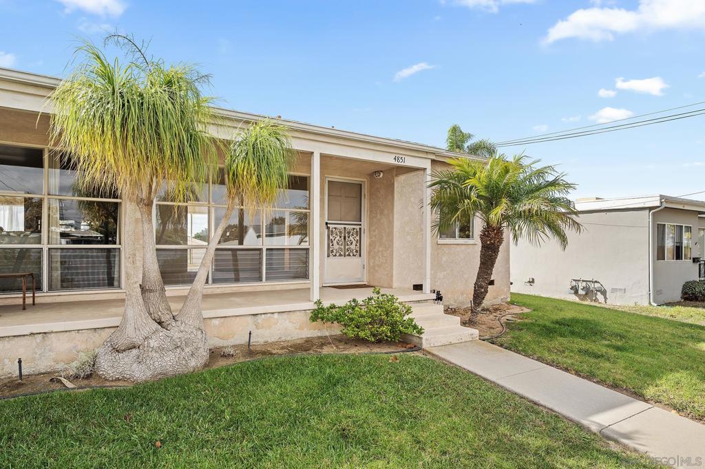 A Bay Park beauty! This bright and airy duplex has everything you're looking for. Minutes to Beaches and Bays. Cool Ocean breezes w/ views of the Sea World fireworks and distant views of Point Loma and the Pacific Ocean. Walking distance to Sprouts grocery store, Starbucks and several shops and restaurants. Brand new washer & dryer - solid wood cabinetry, gas stove & dishwasher. Beautifully refinished hardwood floors in the bedrooms (no shared walls in the bedrooms), new carpet in the living room. Ample storage space w/ an 8' x 10' shed inside a fully fenced backyard. Large living room windows with lots of natural light and a front porch for patio furniture. Brand new concrete back patio.  Landscaping & sewer included.