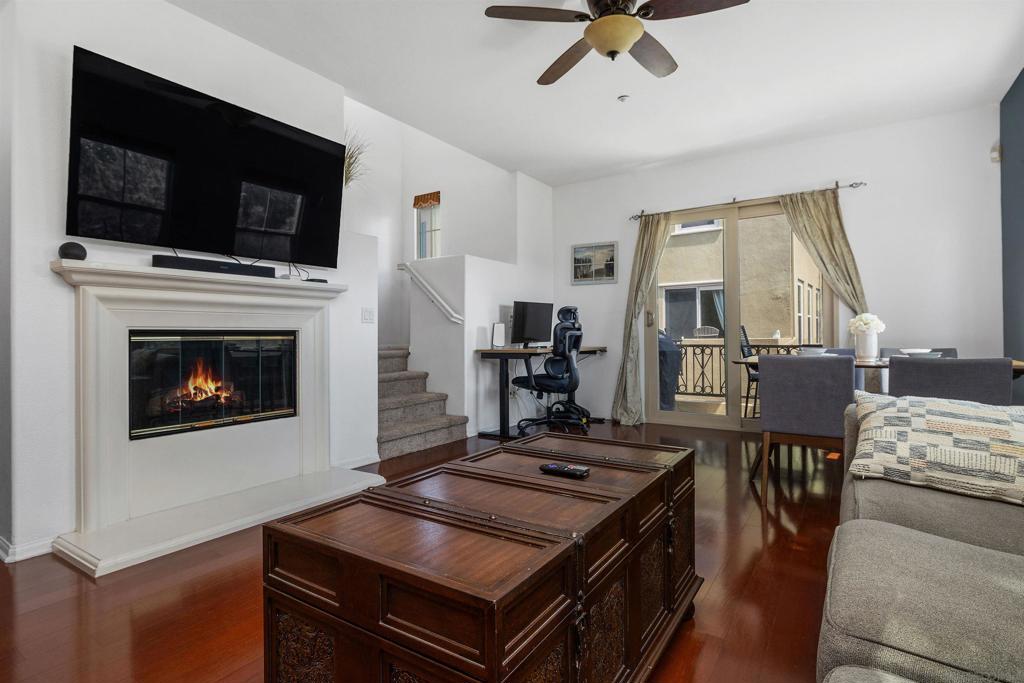 2674 Escala Circle