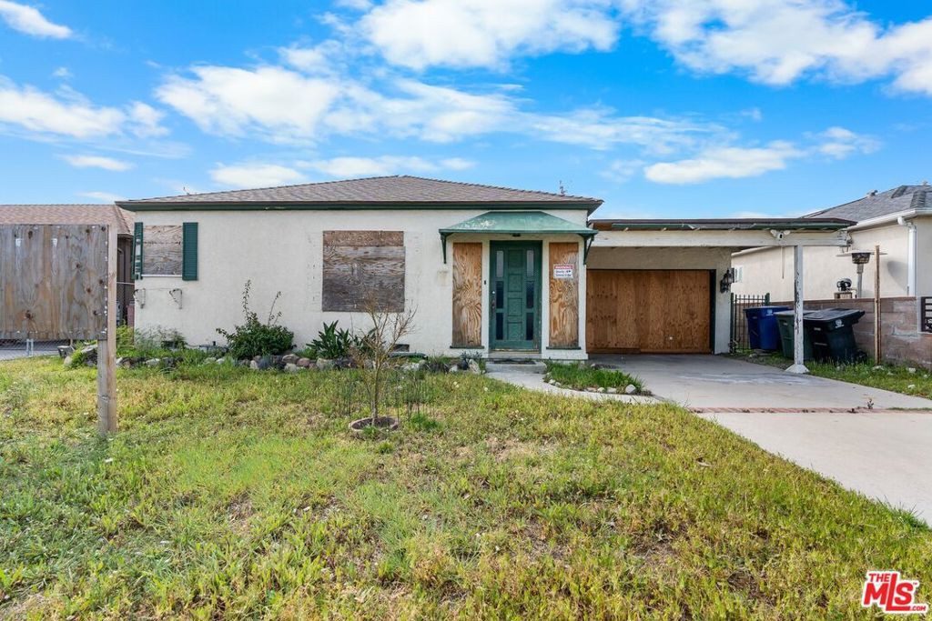 Photo of 1505 N Naomi Street, Burbank, CA 91505 (MLS # 26664851)