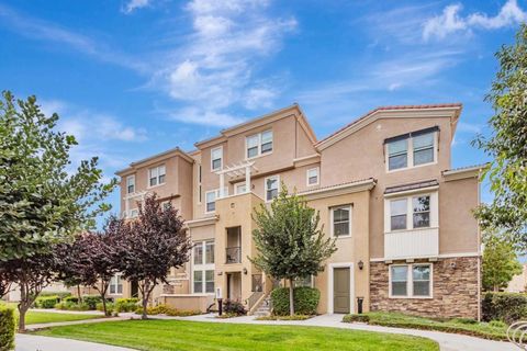 Photo of 1890 Trento Loop, Milpitas, CA 95035 (MLS # ML82025881) Photo of 1890 Trento Loop, Milpitas, CA 95035 (MLS # ML82025881)