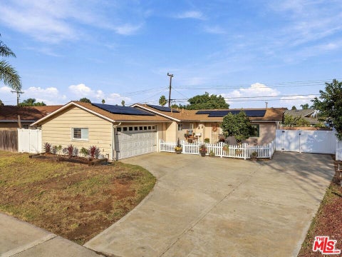 Photo of 538 Walker Avenue, Camarillo, CA 93010 (MLS # 26101658)