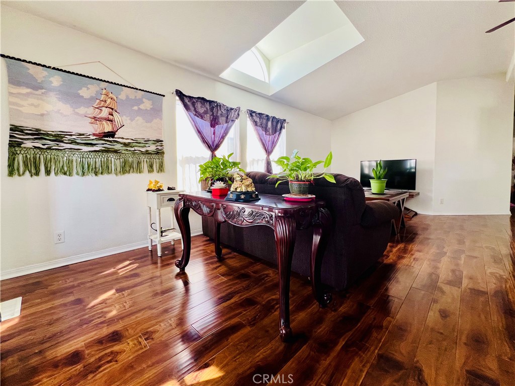 1560 S Otterbein Avenue 124