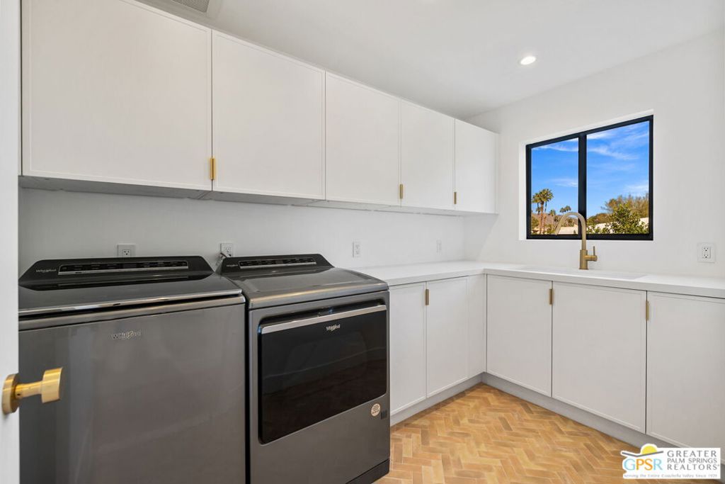 Indian Canyons - Residential