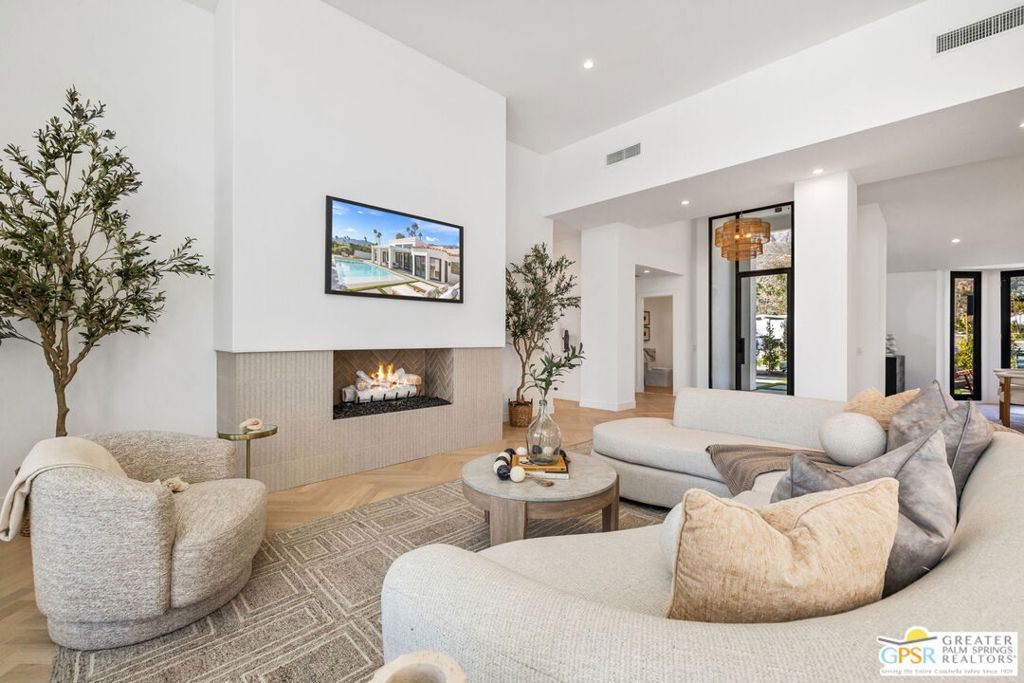 Indian Canyons - Residential