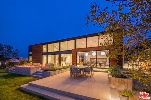 Photo of 6756 Wandermere Road, Malibu, CA 90265 (MLS # 25570715) Photo of 6756 Wandermere Road, Malibu, CA 90265 (MLS # 25570715)