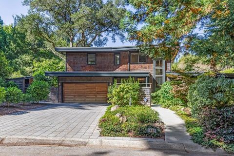 135 Wyndham Drive Portola Valley CA 94028