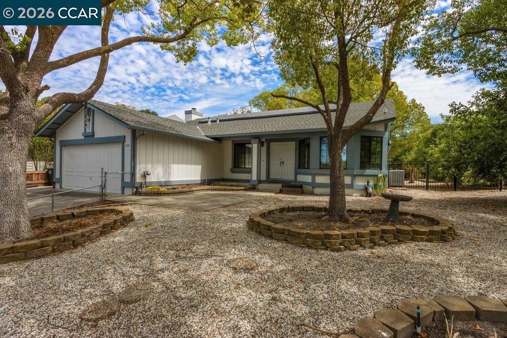 395 Marti Marie Dr