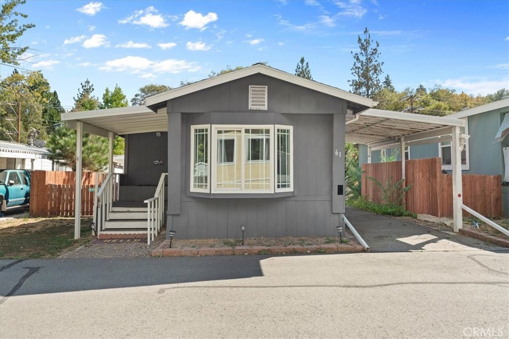 Welcome to your mountain retreat! This cozy 2-bedroom, 1-bathroom home offers a perfect escape with 750 square feet of comfortable living space. The unit is thoughtfully designed to make the most of every inch, creating a warm and inviting atmosphere that's ideal for relaxing or entertaining.
You'll love the convenience of having a washer and dryer right in the unit, making laundry days a breeze. Plus, with parking included, you won't have to worry about finding a spot when you come home after a long day exploring the nearby natural beauty.
Whether you're looking for a weekend getaway or a full-time residence, this charming home provides the perfect balance of comfort and convenience. Don't miss the opportunity to make this delightful unit your own personal haven in the serene setting of Crestline. Reach out today to learn more or to schedule a viewing!
