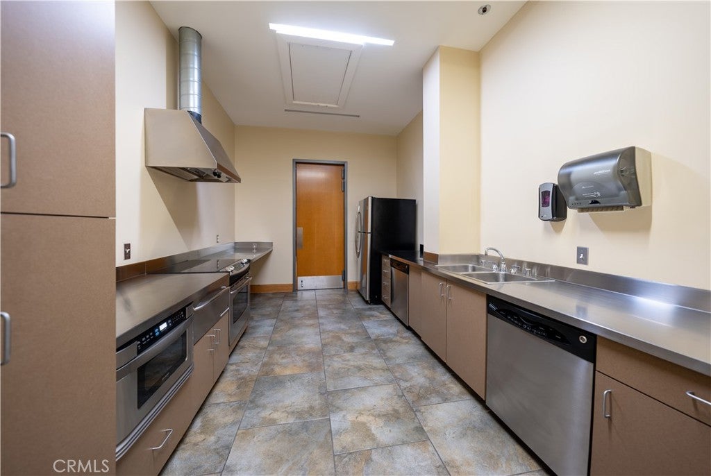 4600 Rivington, Irvine CA 92612 - Photo 54