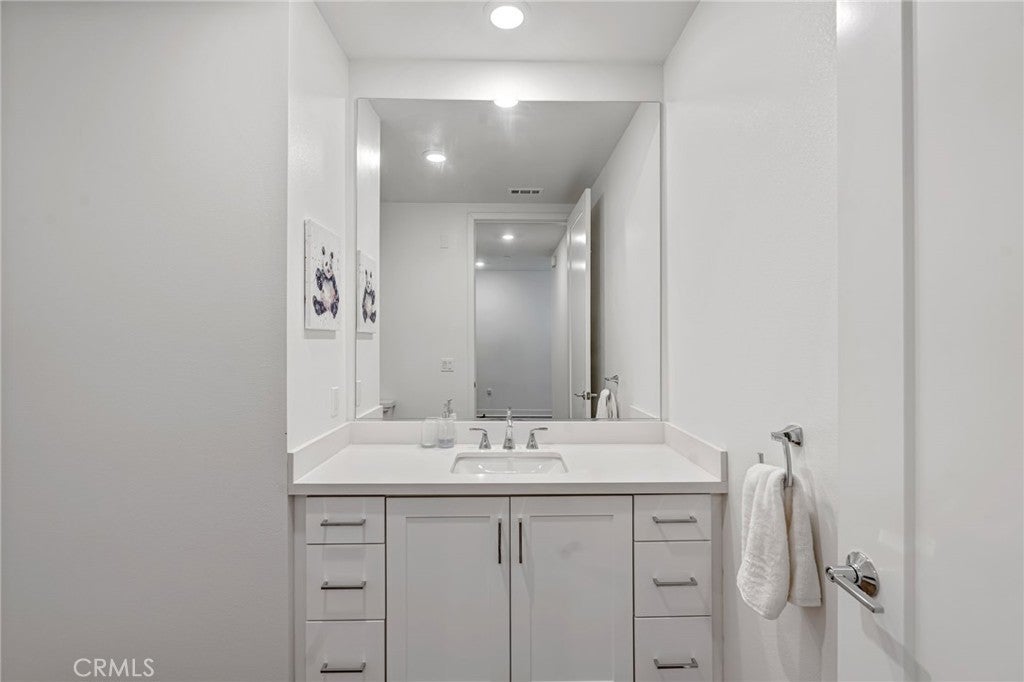 4600 Rivington, Irvine CA 92612 - Photo 22