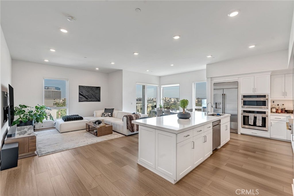 4600 Rivington