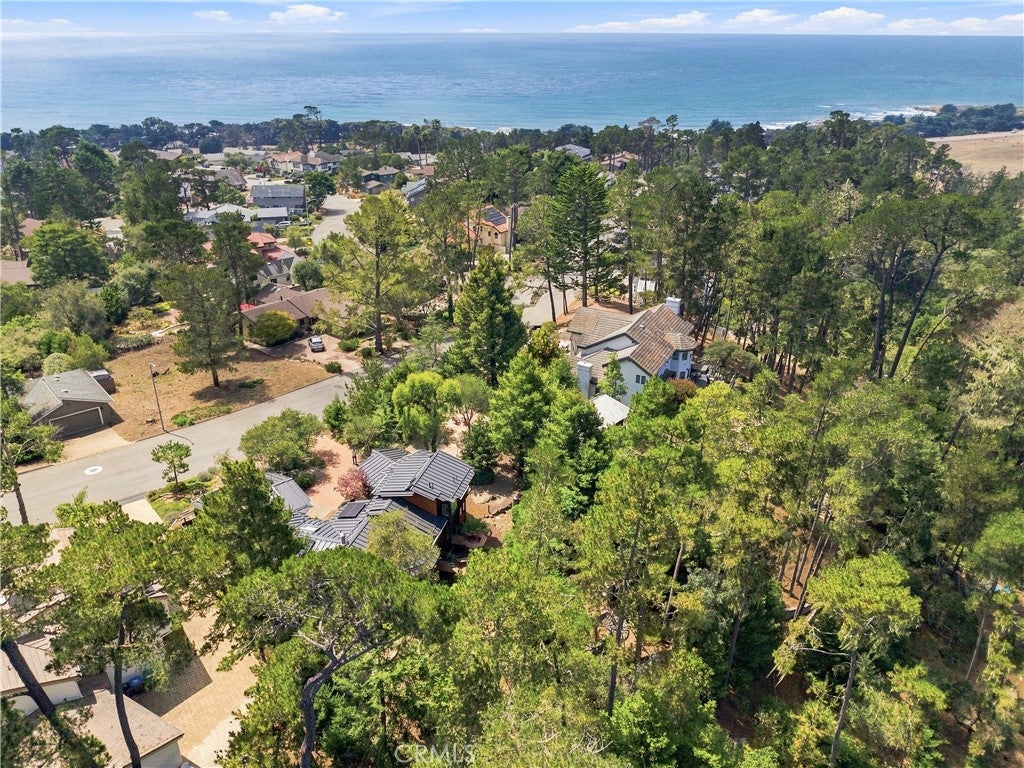 565 Chiswick Way