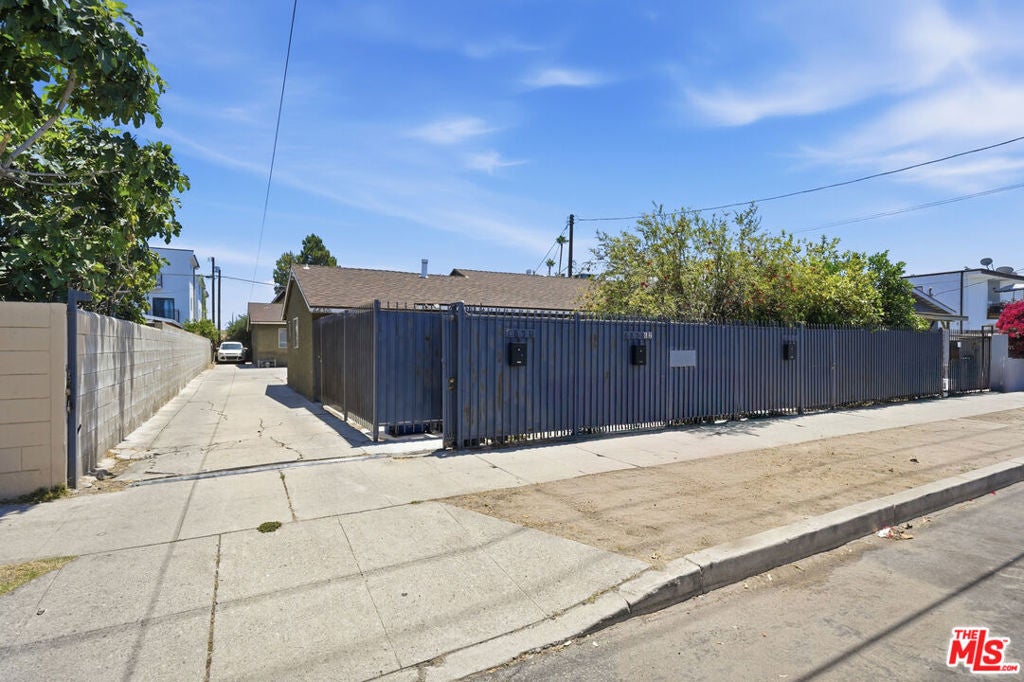6850 Radford Avenue