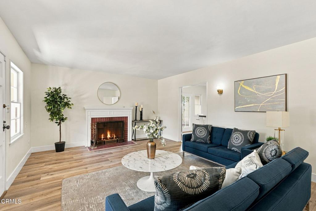1582 Ganesha Place