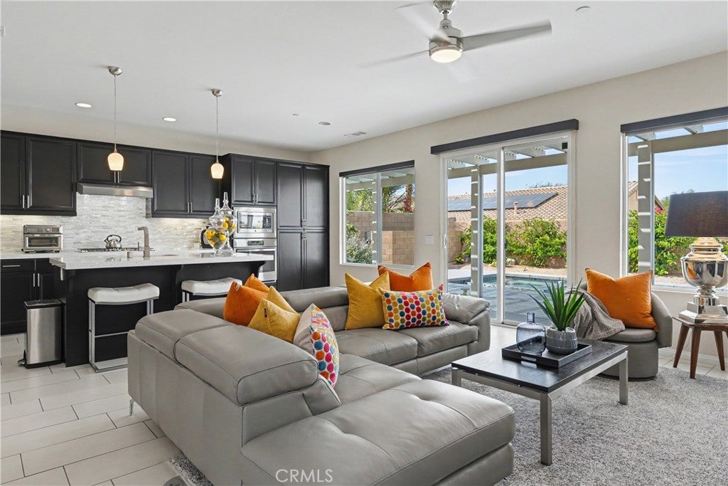 1232 Oro Ridge