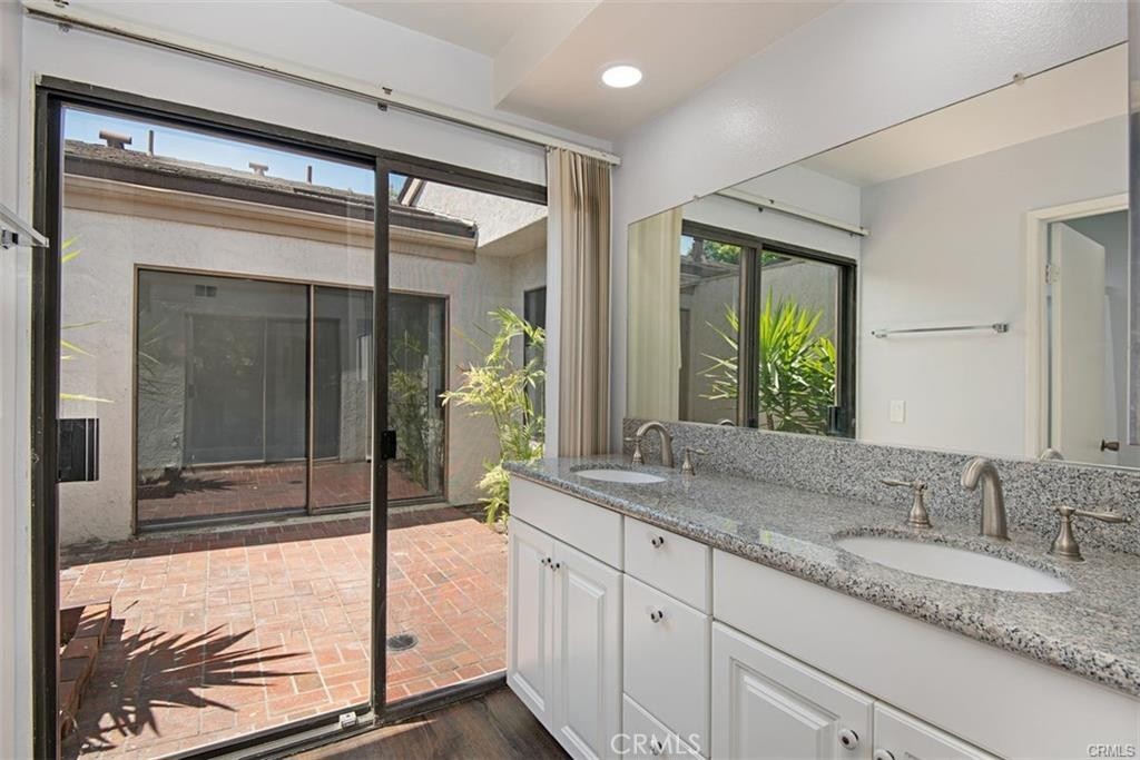 Townhomes (TH) - Residential Lease