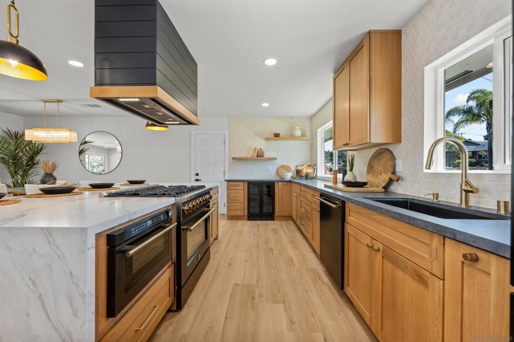 Del Cerro - Residential
