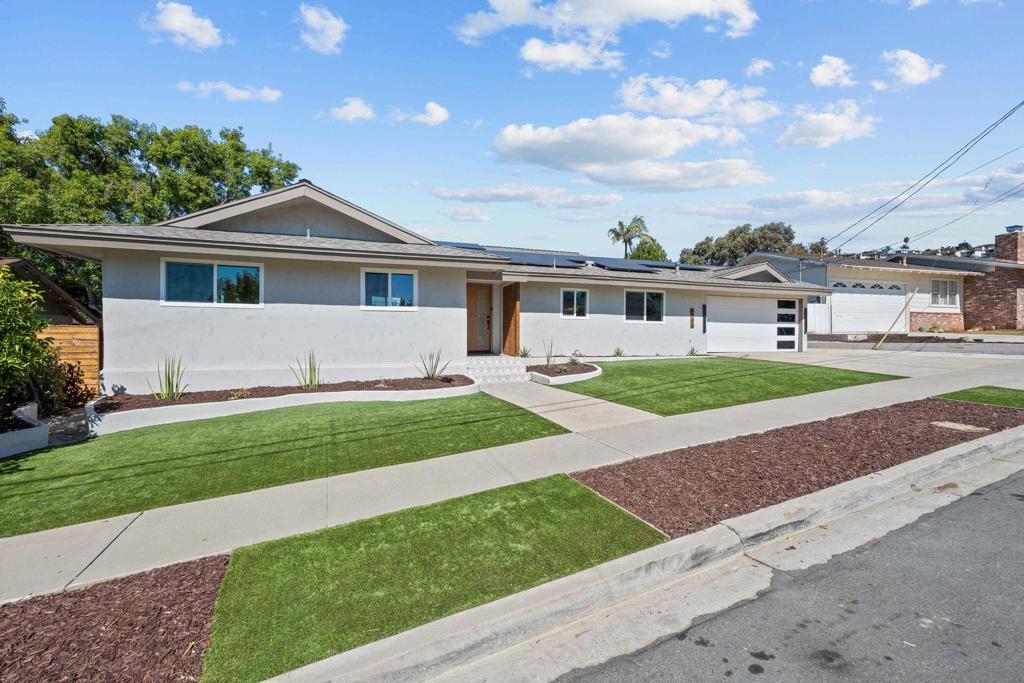 Del Cerro - Residential