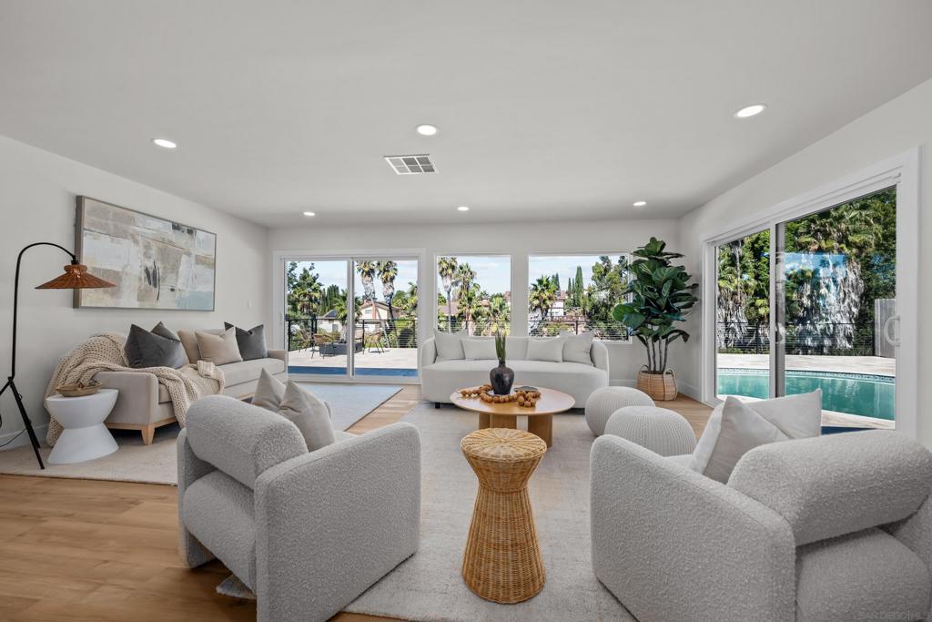 Del Cerro - Residential