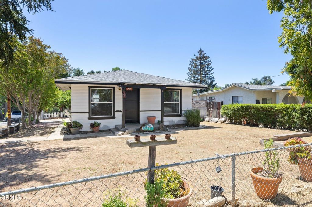208 W Oak View Avenue