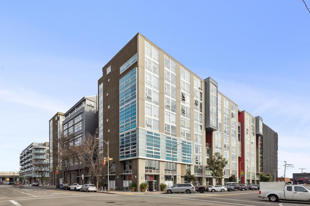 311 Oak St 720