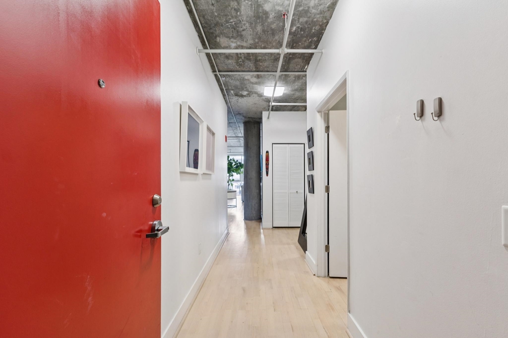 311 Oak St 720