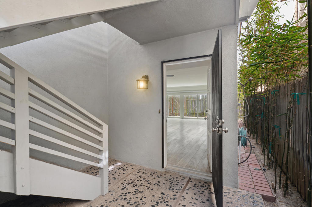 5119 River Avenue