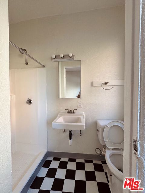 Photo of 920 S Hobart Blvd Blvd #106, Los Angeles, CA 90006 (MLS # 26660907)