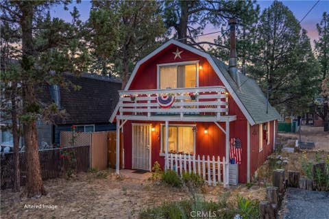 Photo of 133 Holmes Lane, Sugarloaf, CA 92386 (MLS # IG26144376)