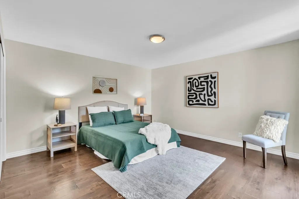 Los Angeles, California 90042, United States, 2 Bedrooms Bedrooms, ,1 BathroomBathrooms,Residential,Active,196042