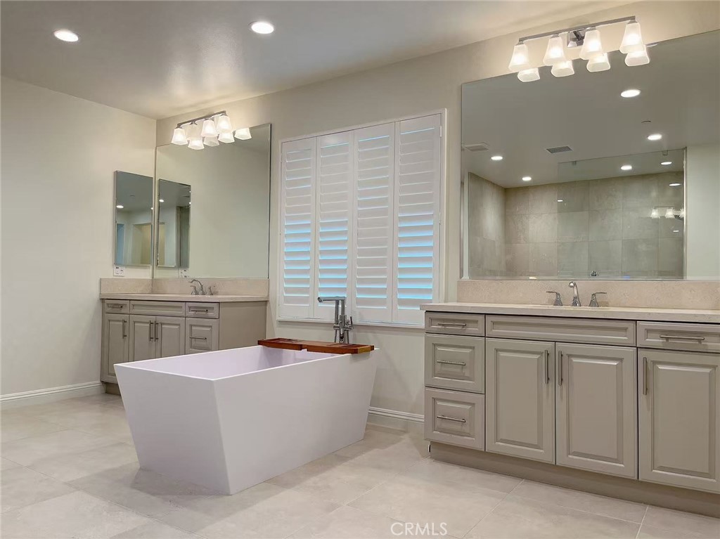 The Oaks - Residential Lease