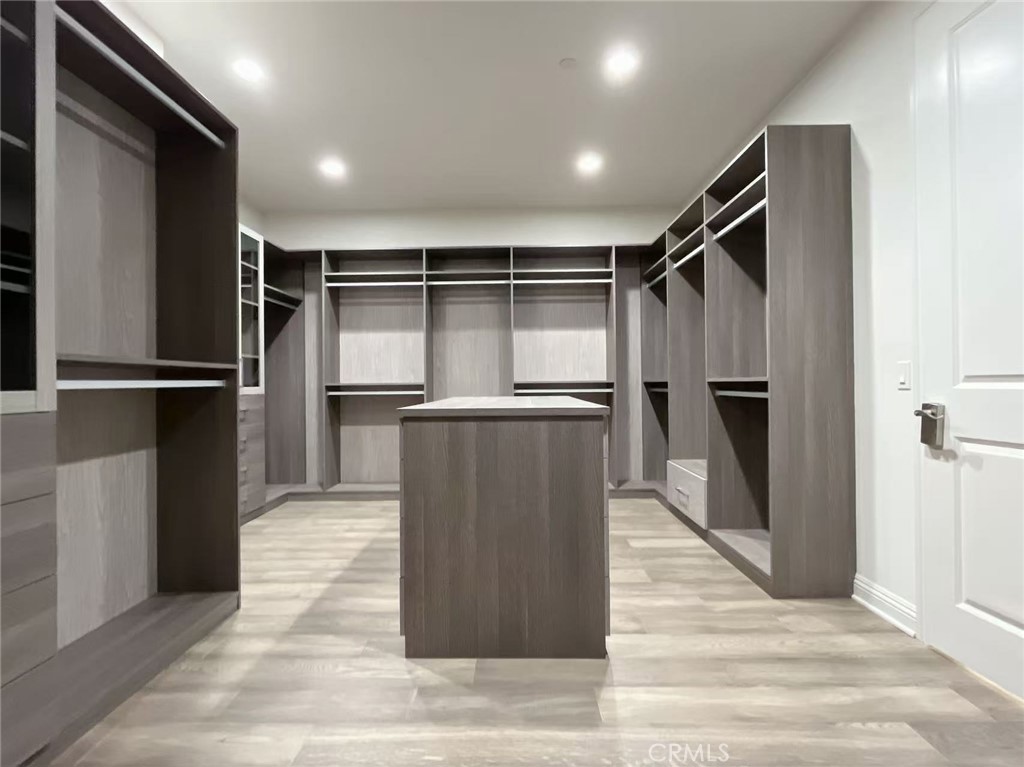 The Oaks - Residential Lease