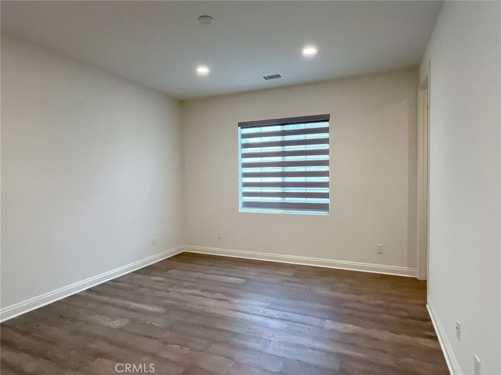 The Oaks - Residential Lease