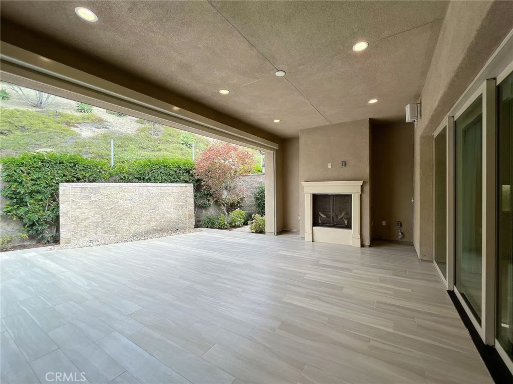 The Oaks - Residential Lease