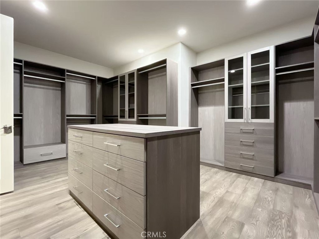 The Oaks - Residential Lease