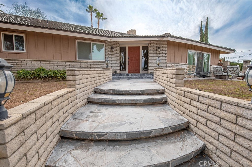 23144 Twin Canyon