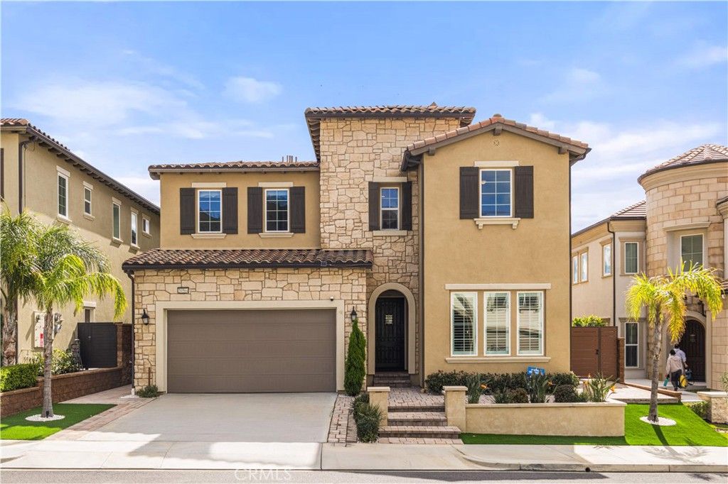 Photo of 20564 W Bluebird Court, Porter Ranch, CA 91326 (MLS # OC26045406)